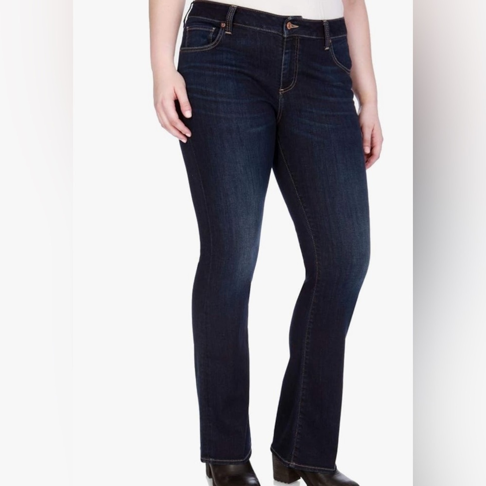 Lucky Brand Women's Dark Indigo Straight Leg Jeans